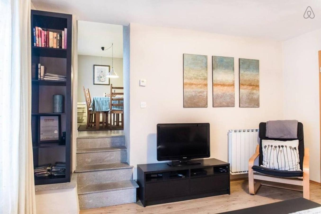 House Maharac With 3 Apartments Till 18 Persons Kamno المظهر الخارجي الصورة