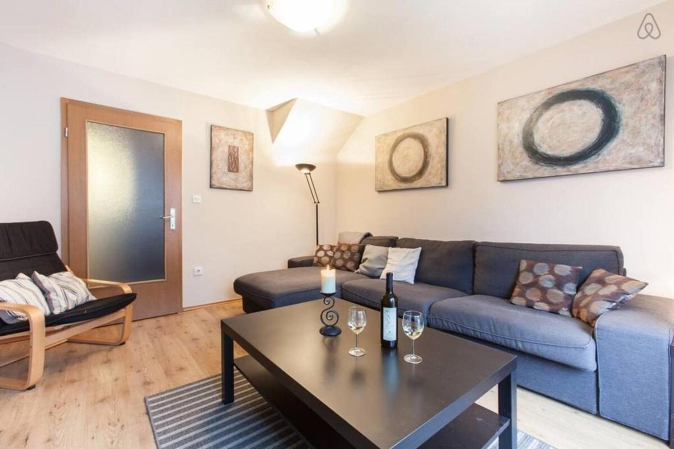 House Maharac With 3 Apartments Till 18 Persons Kamno المظهر الخارجي الصورة